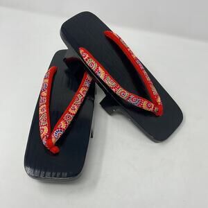 Vintage Japanese yukata/kimono two teeth Geta women’s sandals